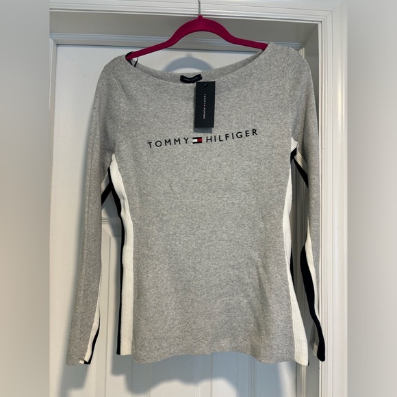 NWT Women’s Tommy Hilfiger Gray Boatneck Long Sleeve Logo Sweater Large - Picture 7 of 14